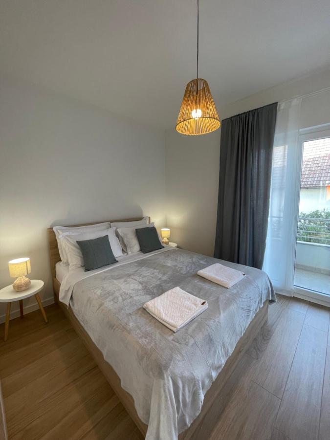 Lux Apartments Водице Экстерьер фото