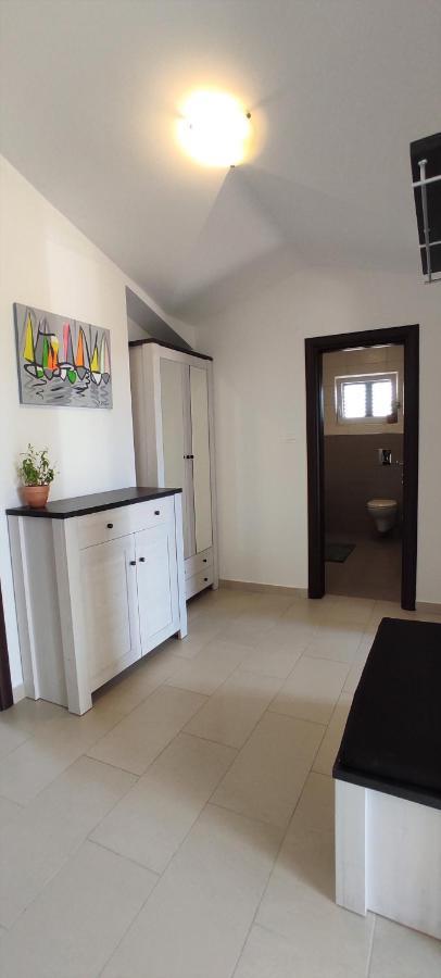 Lux Apartments Водице Экстерьер фото