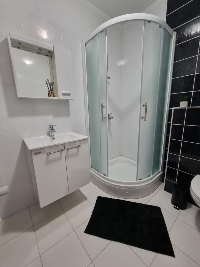 Lux Apartments Водице Экстерьер фото